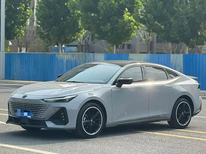 Changan UNI-V 2024 1.5T premium model