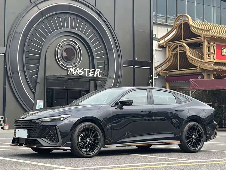 Changan UNI-V 2024 2.0T high-energy version