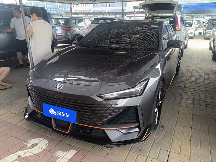 Changan UNI-V 2022 1.5T Sport
