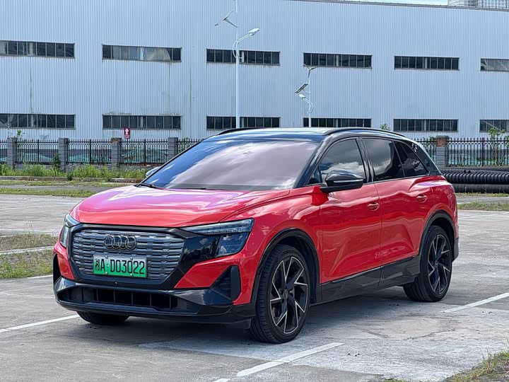 Q5 e-tron 2022 Model 50 e-tron quattro edition one Edition