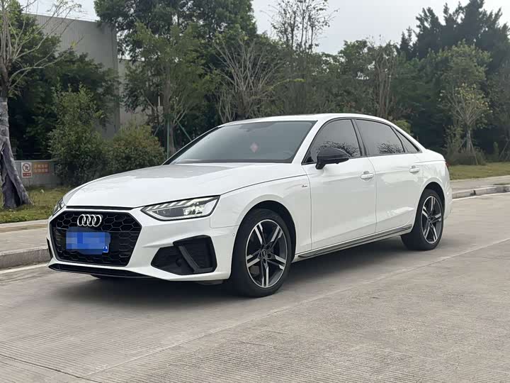 Audi A4L 2022 40 TFSI Dynamic Fashion