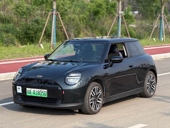MINI COOPER 2025 Model 456km COOPER E
