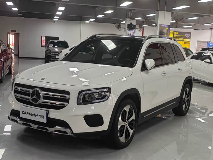 Mercedes-Benz GLB 2022 GLB 200 Fashion Model