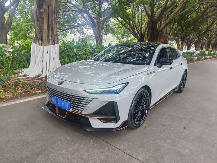 Changan UNI-V 2022 1.5T Sport