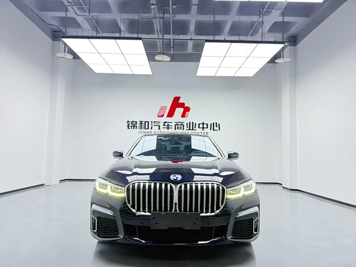 7 2021 Model 740Li Version M