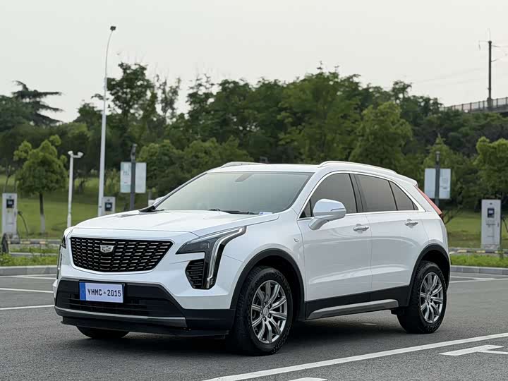 Cadillac XT4 2021 28T two-wheel drive leading model