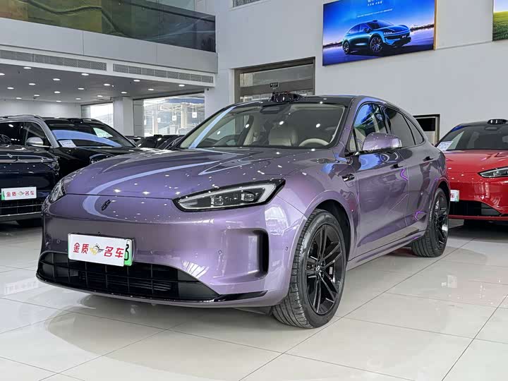 Wenjie M5 2025 extended range Ultra four-wheel drive version