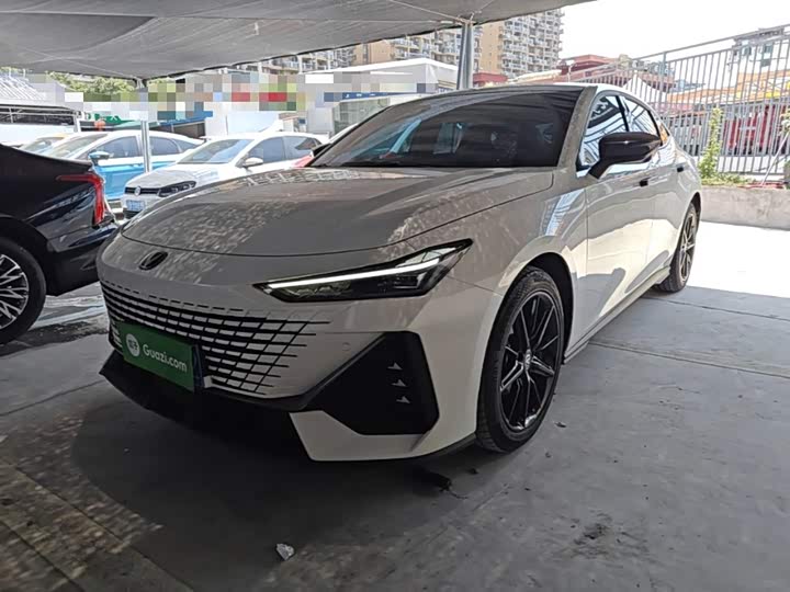 Changan UNI-V 2023 1.5T Prestige Edition