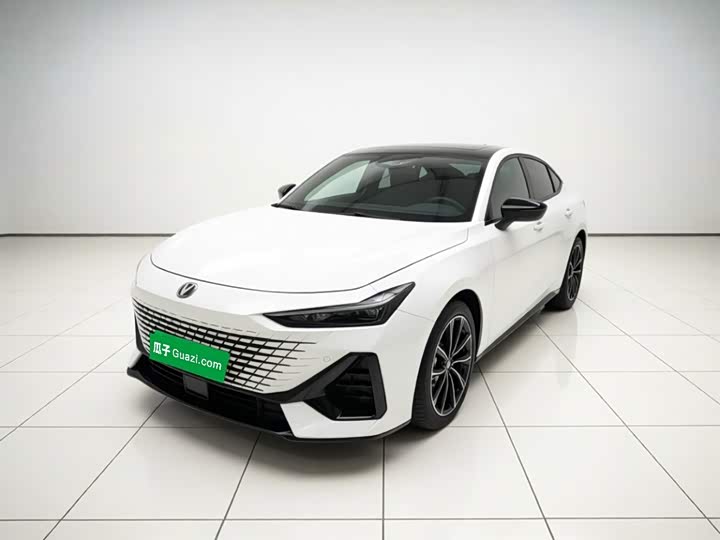 Changan UNI-V 2024 1.5T high-energy version