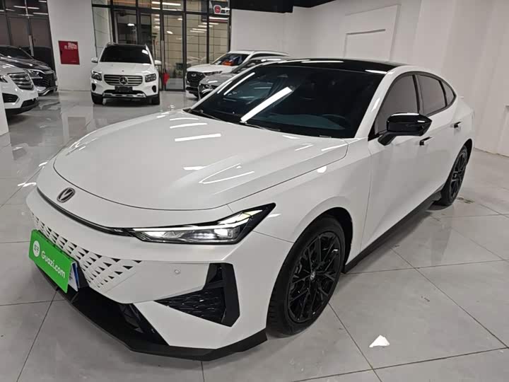 Changan UNI-V 2024 1.5T Prestige Edition