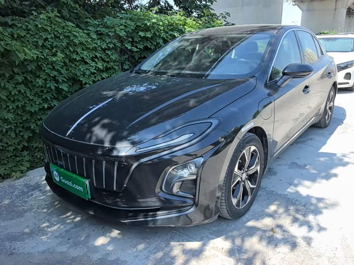 Hongqi E-QM5 2023 Facelift Basic Travel Edition