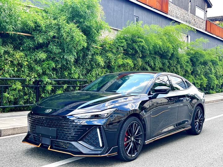 Changan UNI-V 2023 2.0T Lingsu Edition