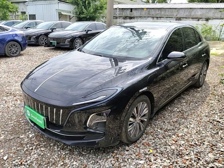 Hongqi E-QM5 2022 431km Charging Enjoyment Edition