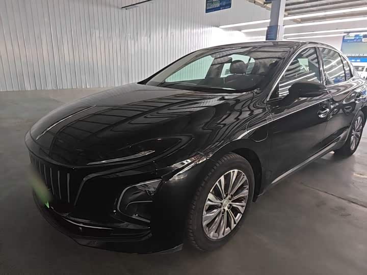 Hongqi E-QM5 2022 431km Charging Enjoyment Edition