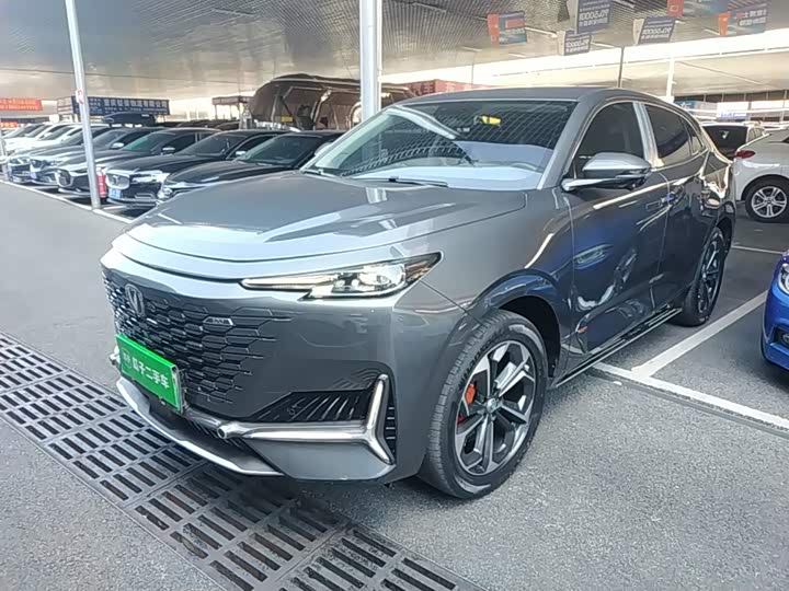 Changan UNI-K Plug-in Hybrid 2023 1.5T 135km Zhiqu Edition