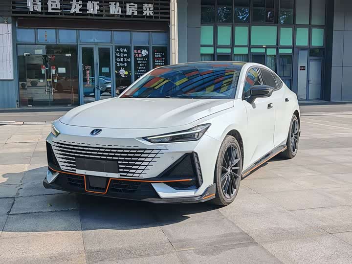 Changan UNI-V 2023 1.5T Prestige Edition