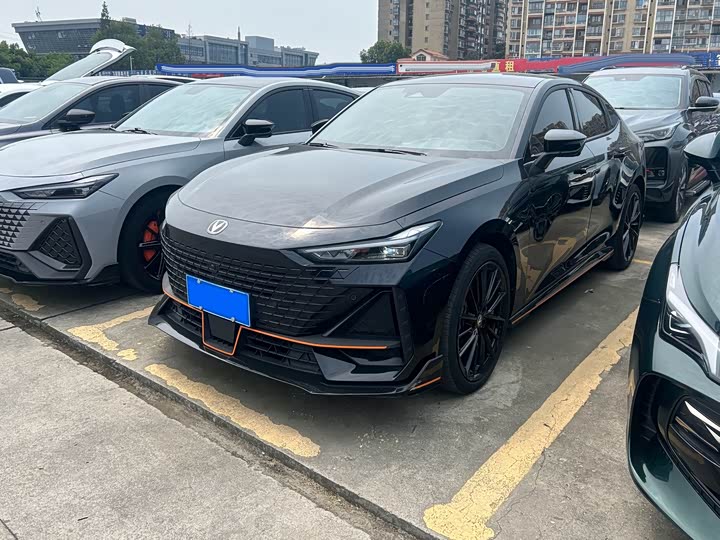 Changan UNI-V 2023 1.5T Sport Edition