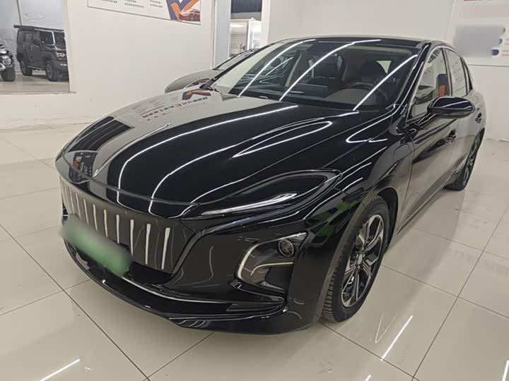 Hongqi E-QM5 2023 Facelift Basic Travel Edition