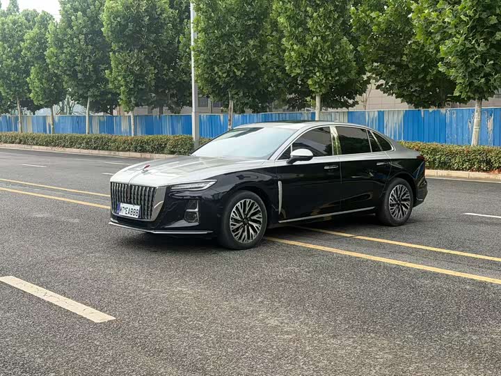 Hongqi H5 2025 Model 2.0T Automatic Qichang Edition