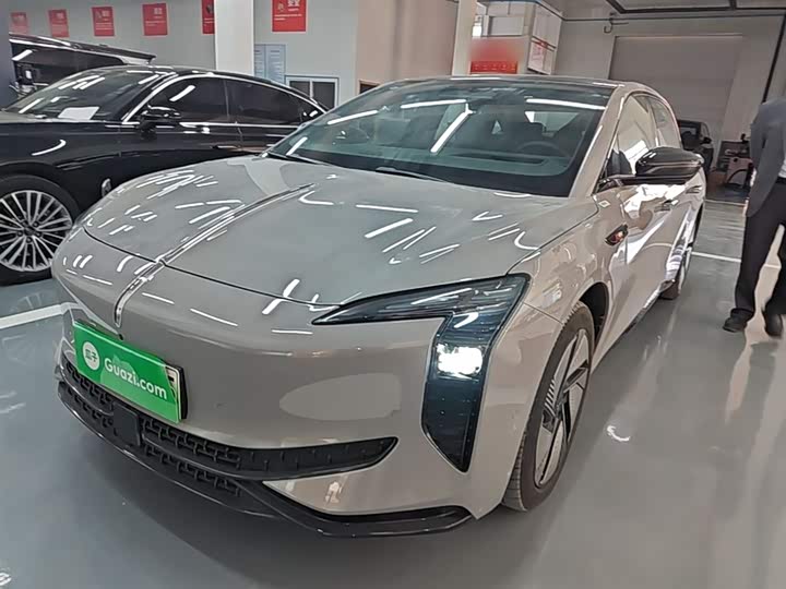 EH7 2025 Model 640 AWD Edition