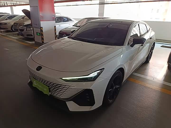 Changan UNI-V 2022 1.5T premium model