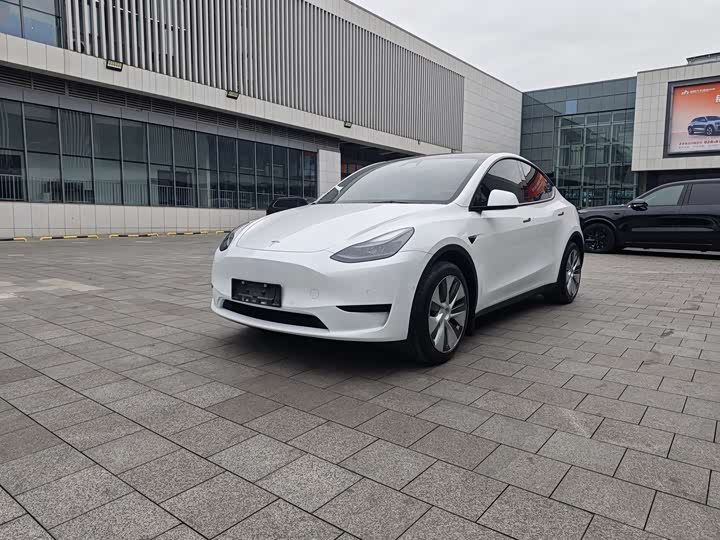 Model Y 2022 Refresh RWD