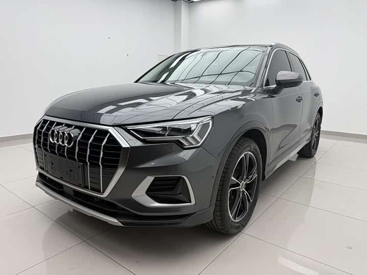 Audi Q3 2022 35 TFSI Elegant Style