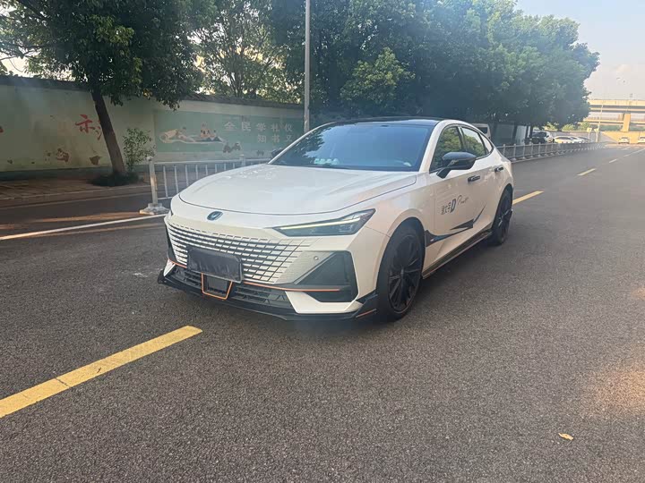 Changan UNI-V 2022 1.5T Sport