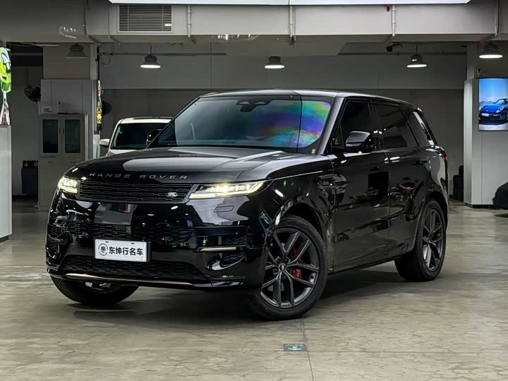 Range Rover Sport 2025 400PS Dynamic SE