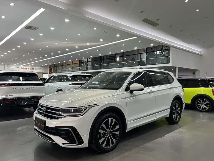 Tiguan L 2024 Model Outstanding Edition 330TSI Automatic 2WD R-Line Longyao Edition