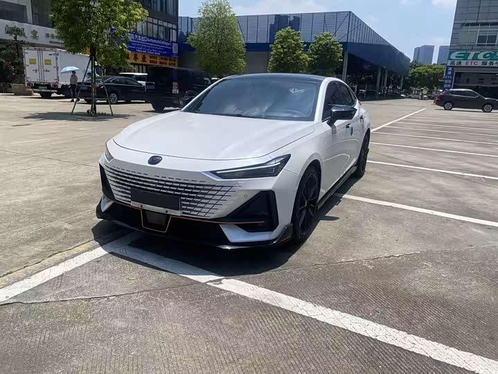 Changan UNI-V 2022 1.5T Sport