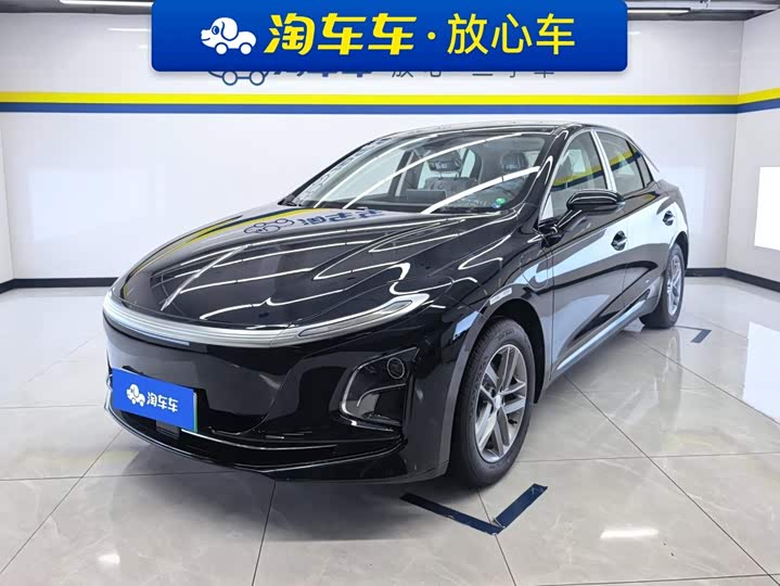 Hongqi E-QM5 2025 610km PLUS