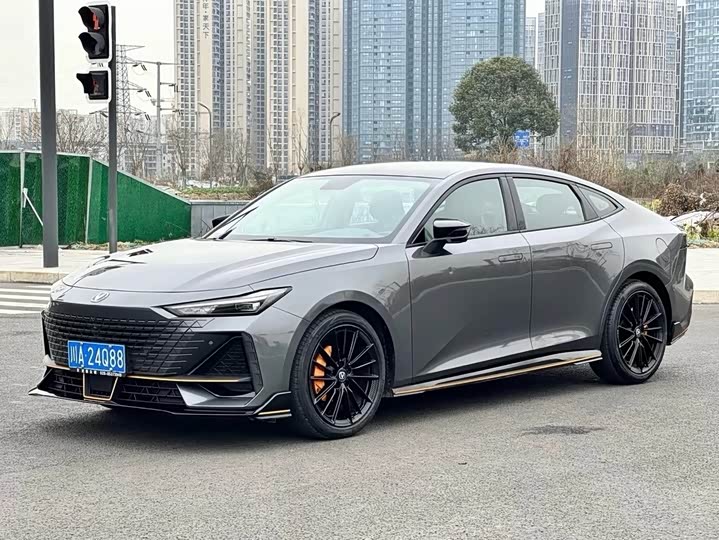 Changan UNI-V 2022 1.5T Sport