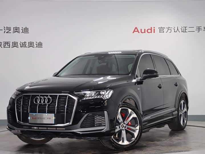 Audi Q7 2023 55 TFSI quattro S line sports
