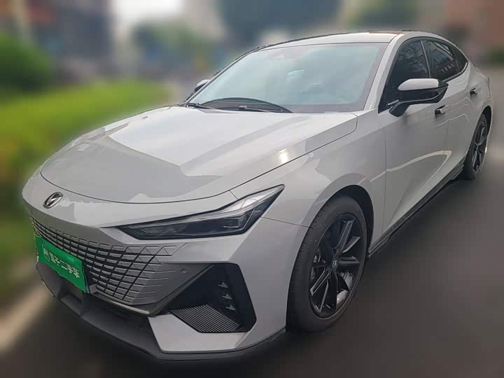 Changan UNI-V 2024 1.5T high-energy version