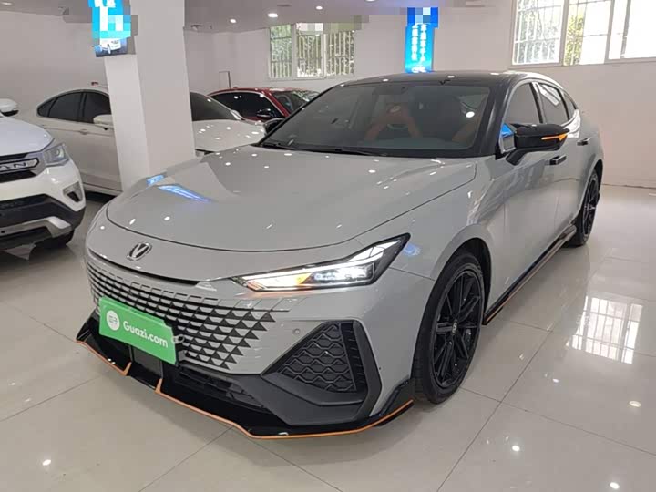 Changan UNI-V 2023 2.0T sharp version