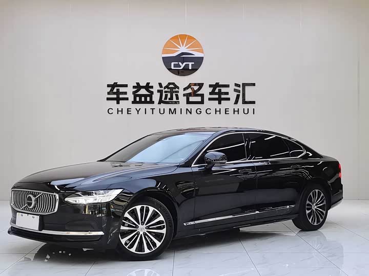 Volvo S90 2024 B5 Momentum Luxury Edition