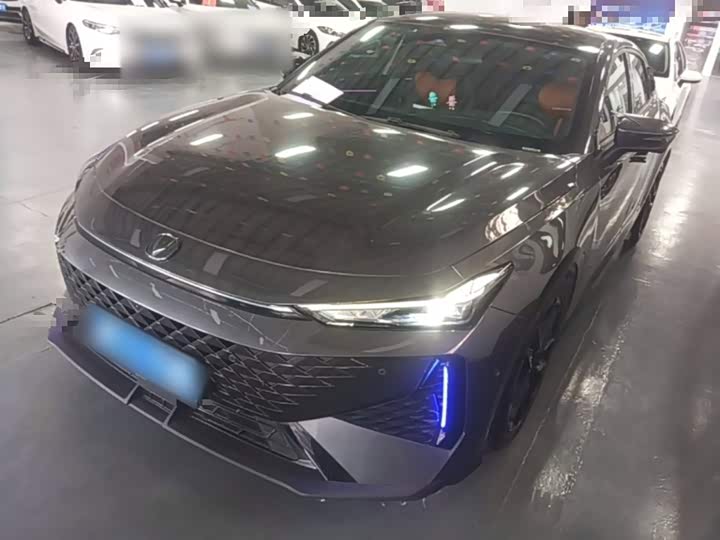 Changan UNI-V 2024 1.5T smart pilot model