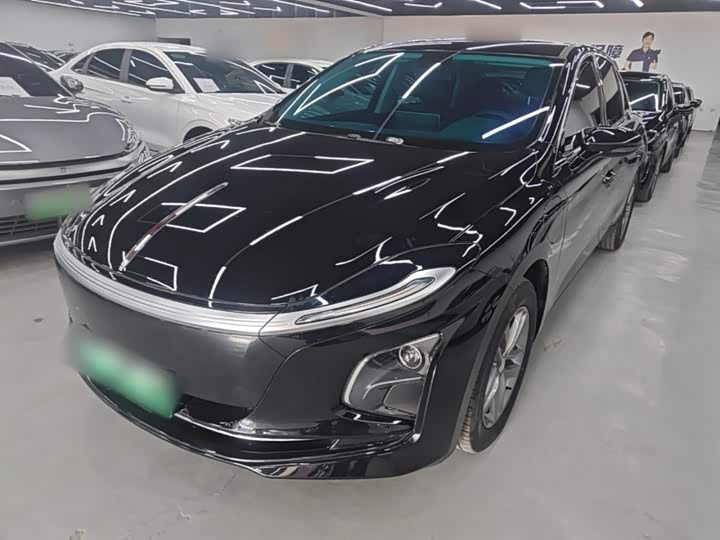 Hongqi E-QM5 2025 500km travel version