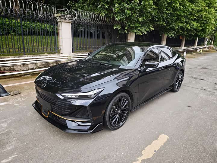 Changan UNI-V 2023 1.5T Sport Edition