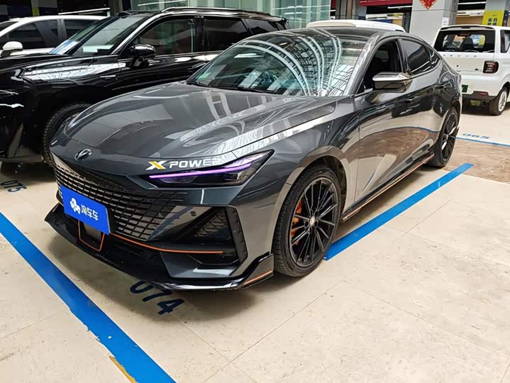 Changan UNI-V 2022 1.5T sports version