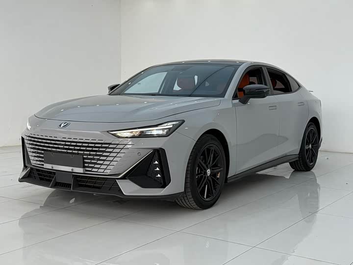 Changan UNI-V 2023 1.5T sports version