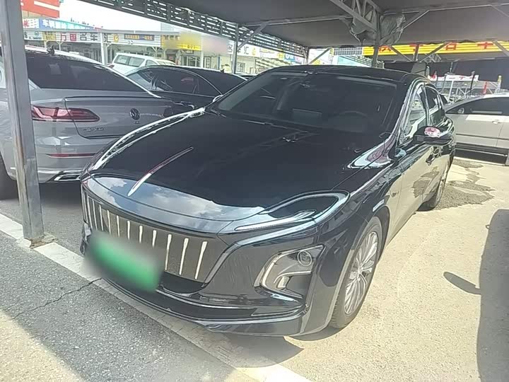 Hongqi E-QM5 2024 500km travel version