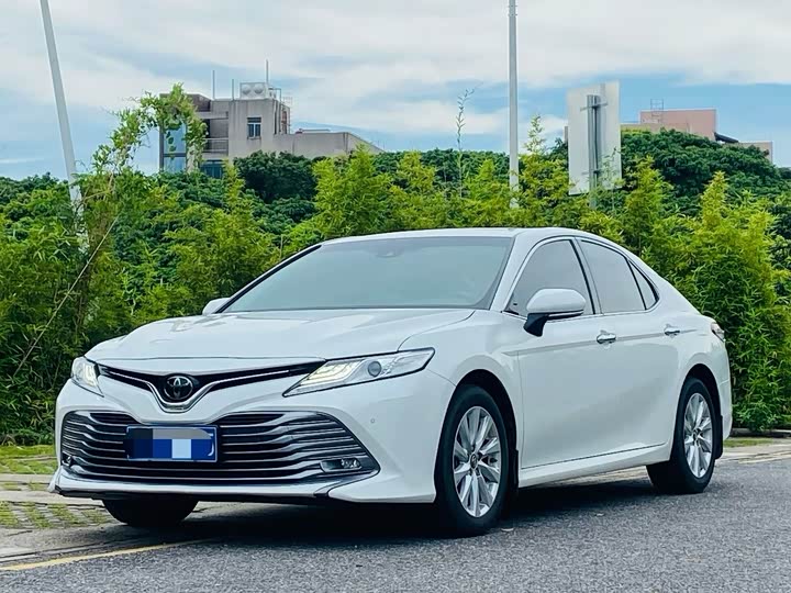 Camry 2019 2.0G Deluxe Edition National VI