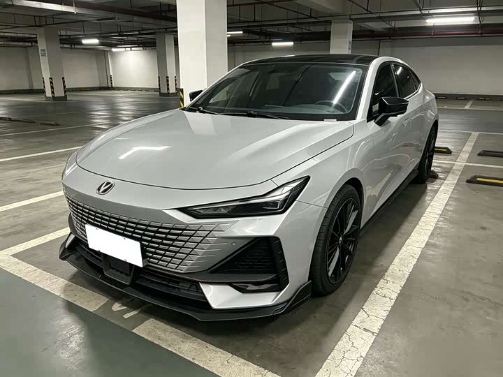 Changan UNI-V 2022 1.5T Sport