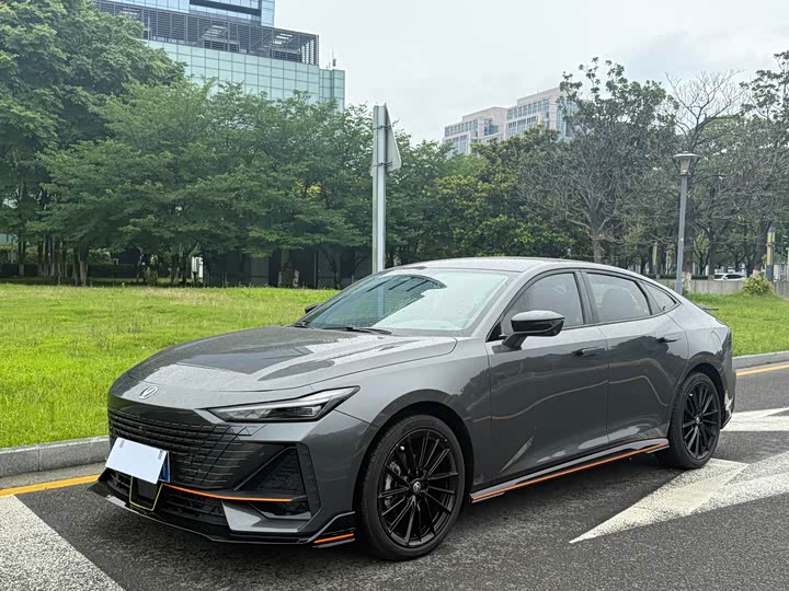 Changan UNI-V 2022 1.5T Sport