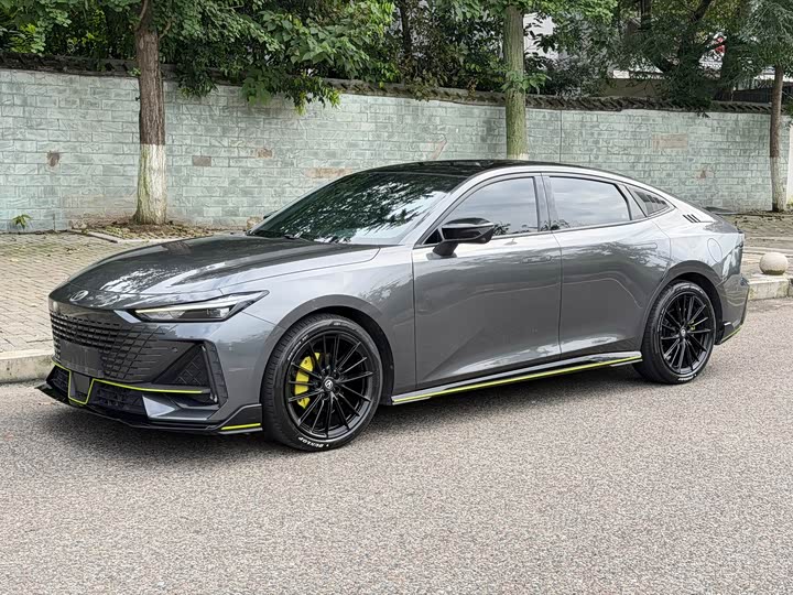 Changan UNI-V 2022 1.5T Sport