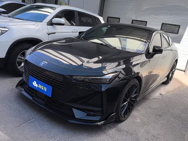 Changan UNI-V 2023 1.5T Sport Edition