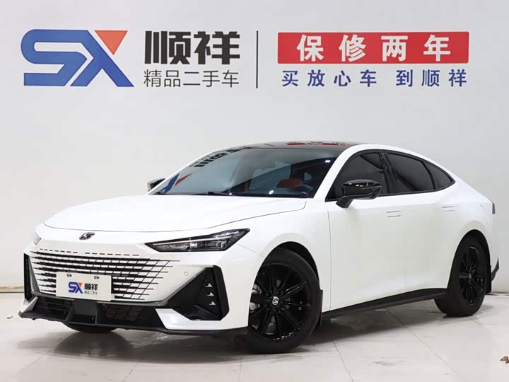Changan UNI-V 2022 1.5T ZunGui Edition