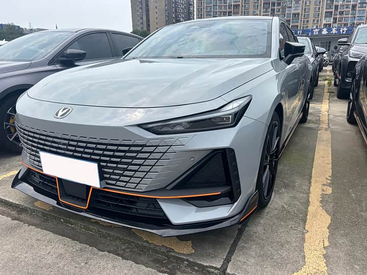 Changan UNI-V 2023 1.5T sports version